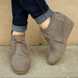 Toms Desert Wedge Bootie in Herringbone RARE